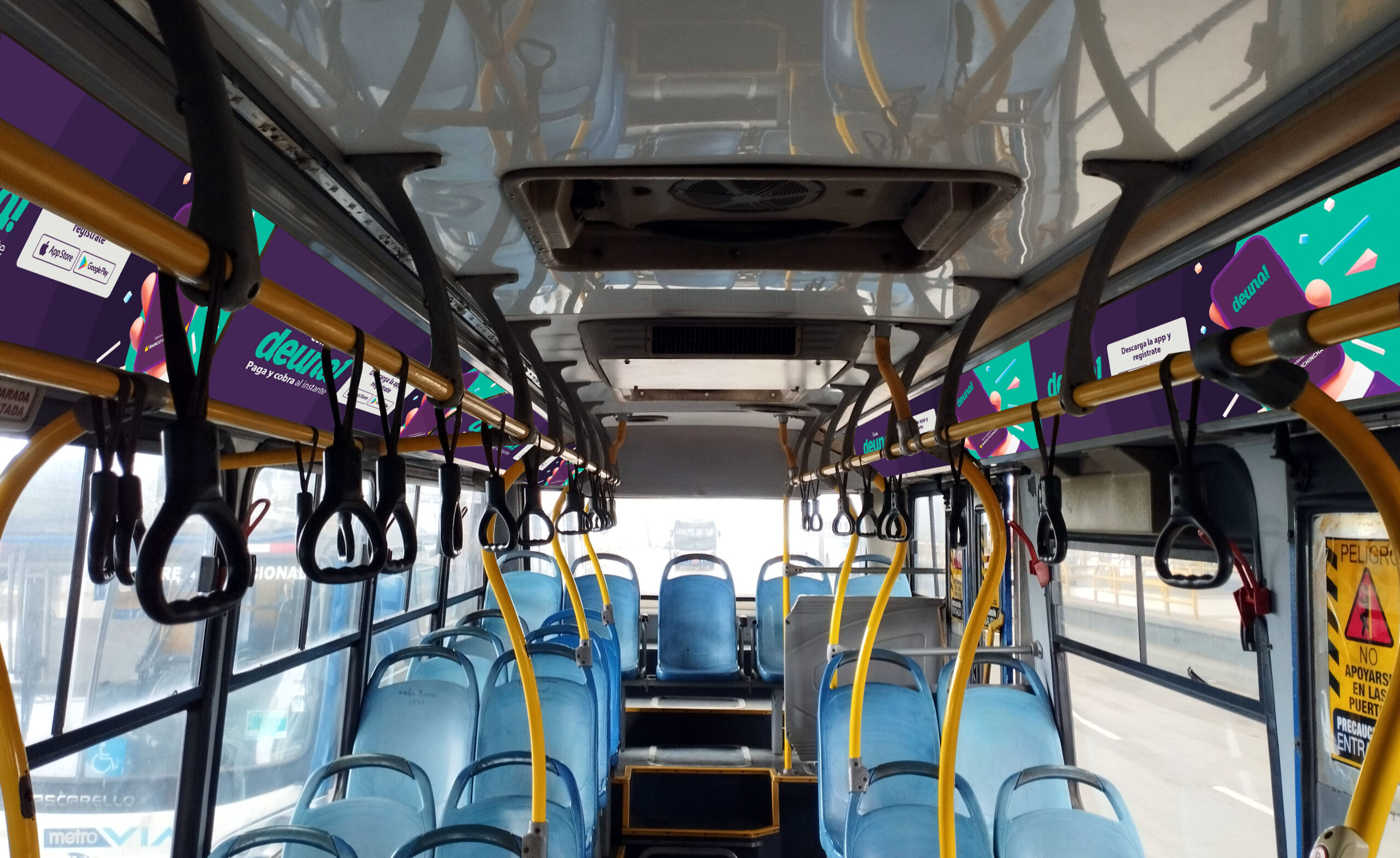 interior buses metrovía