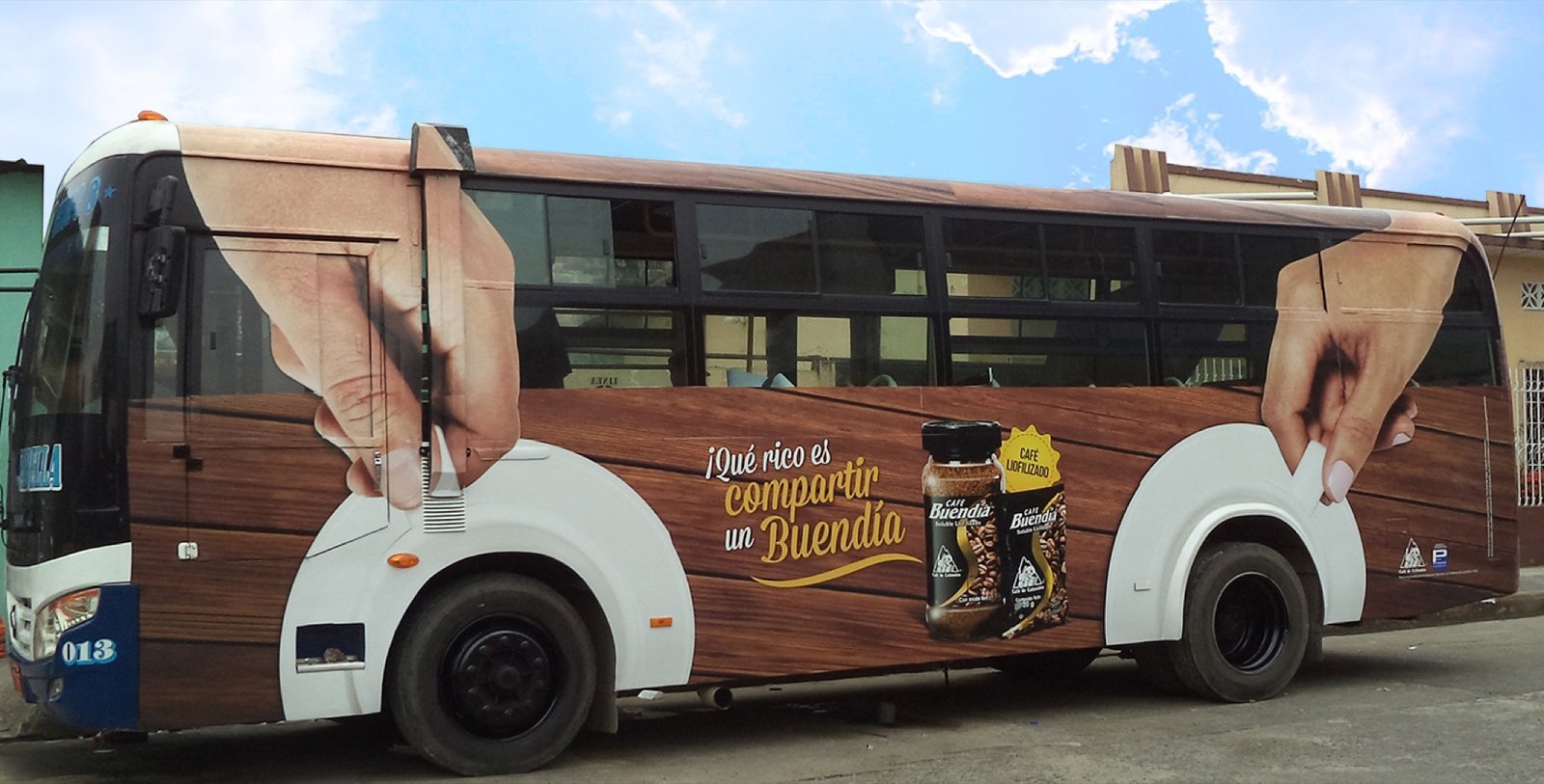 SHOWBUS